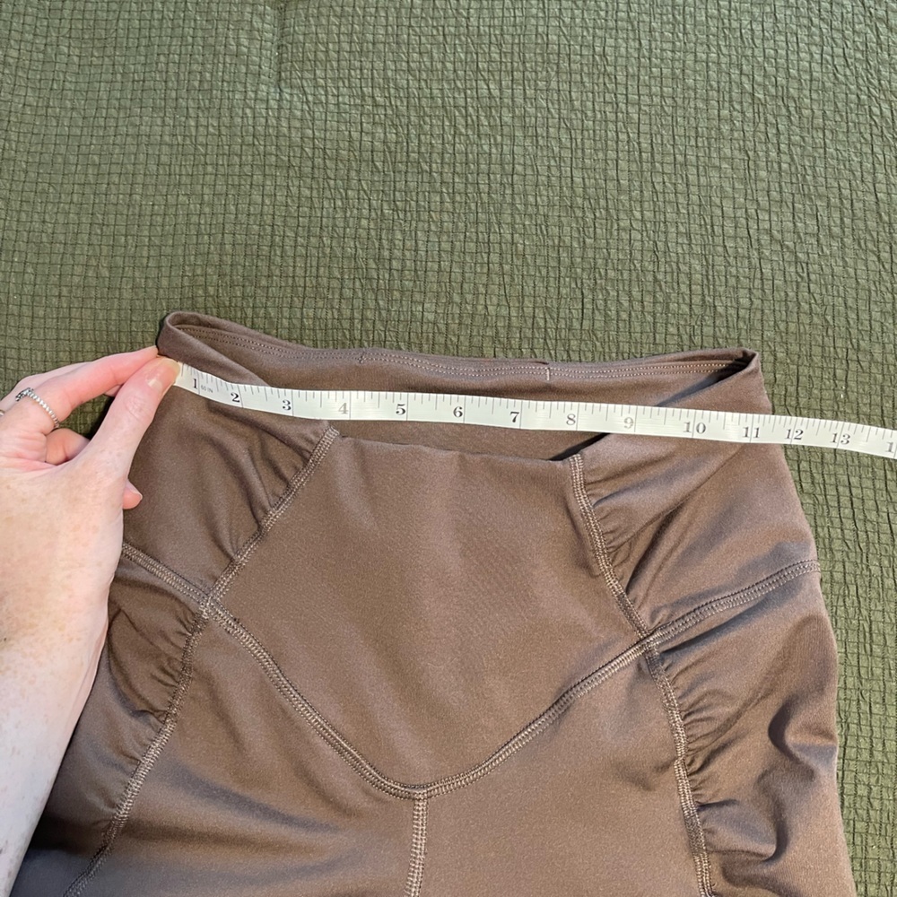 Brown Ruched Leggings - Picture 3 of 6